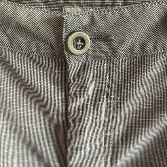 TravisMathew Men's Size 38 Gray Shorts for Golf or Casual Summer Wear Golfing - Picture 5 of 7